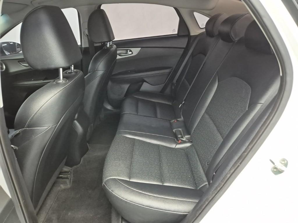 KIA K3 - Vista 12