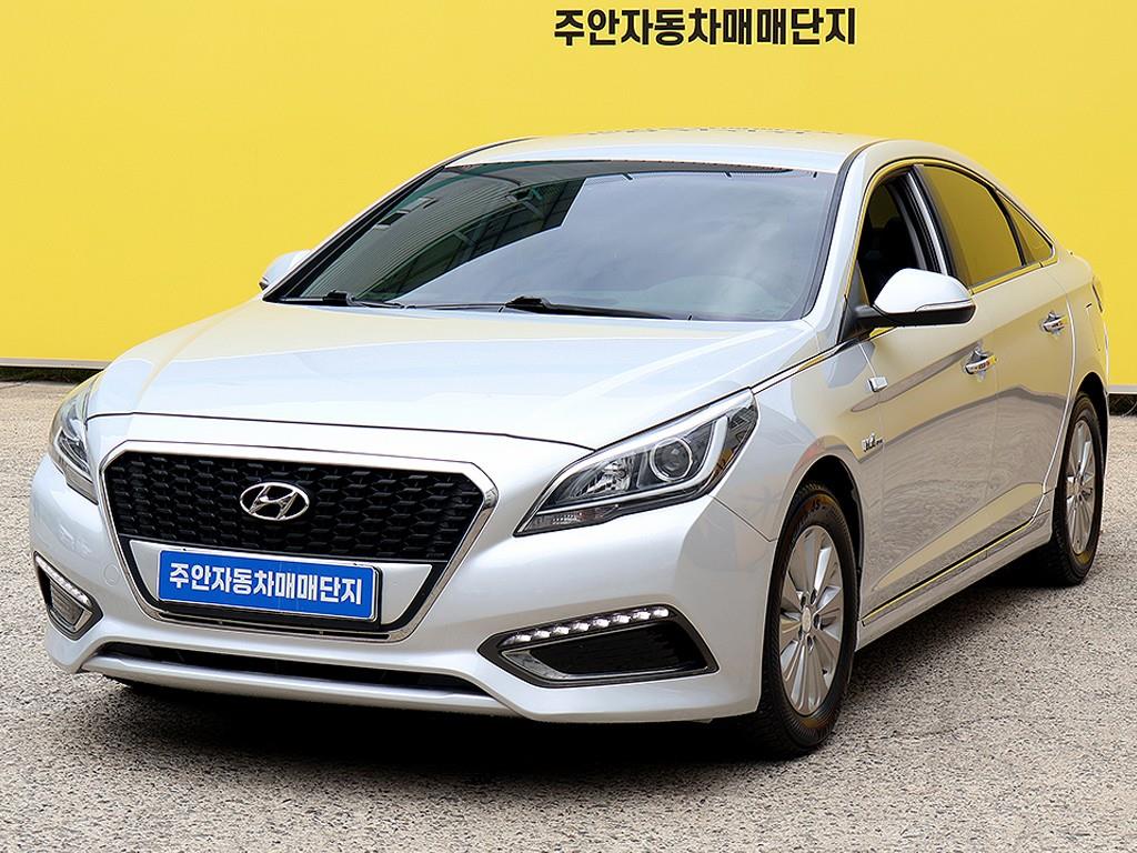 HYUNDAI Sonata - Vista 3