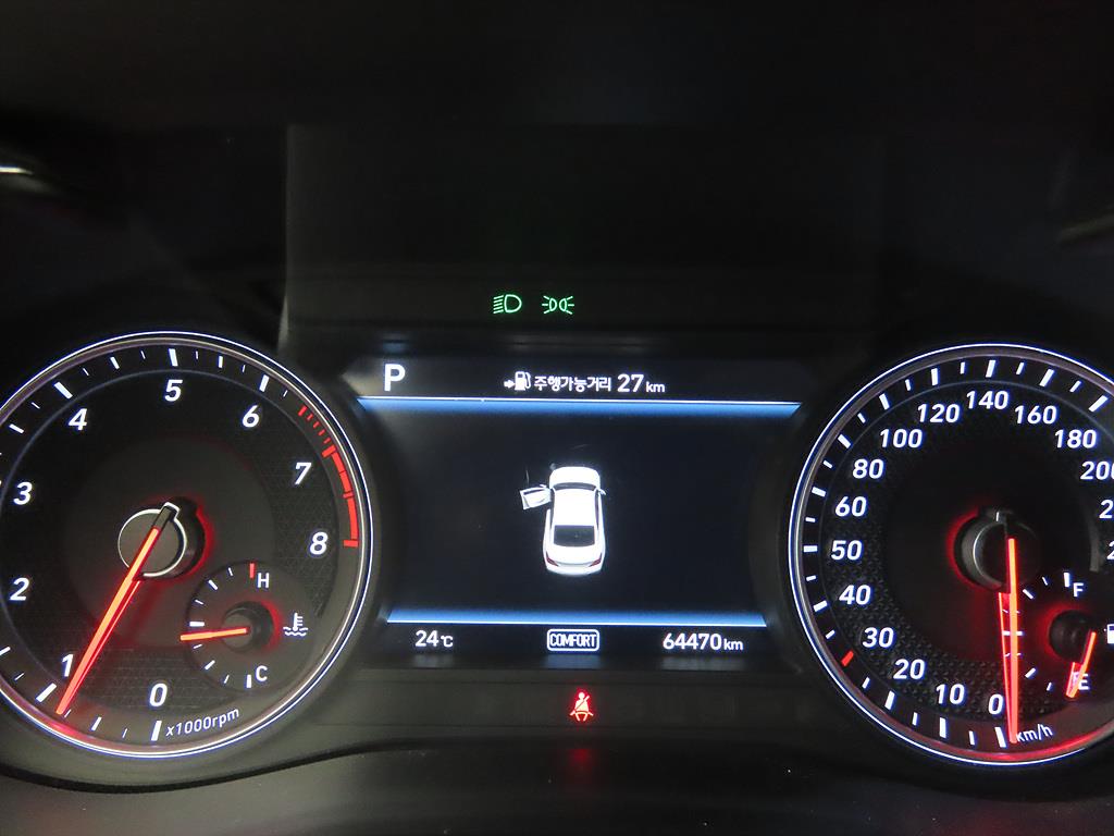 Genesis G70 - Vista 8