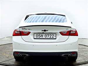 Chevrolet Malibu - Vista 6