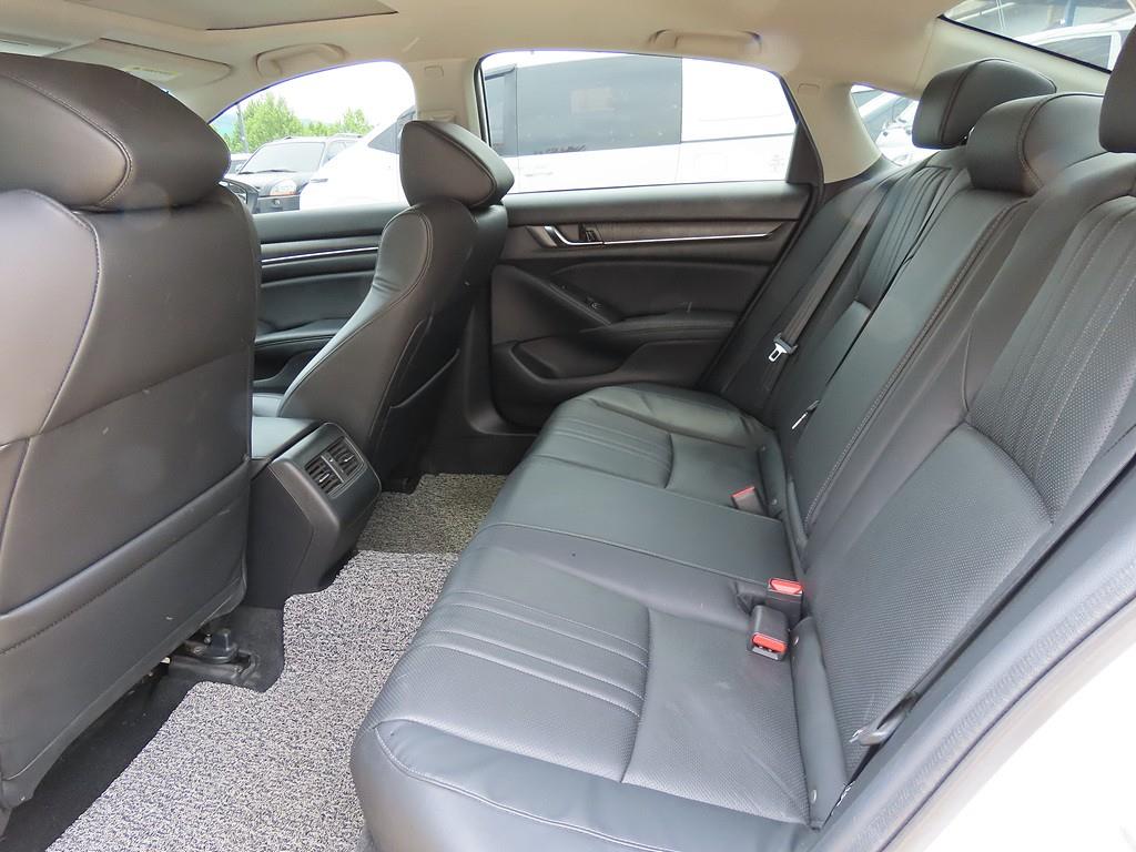 Honda Accord - Vista 7