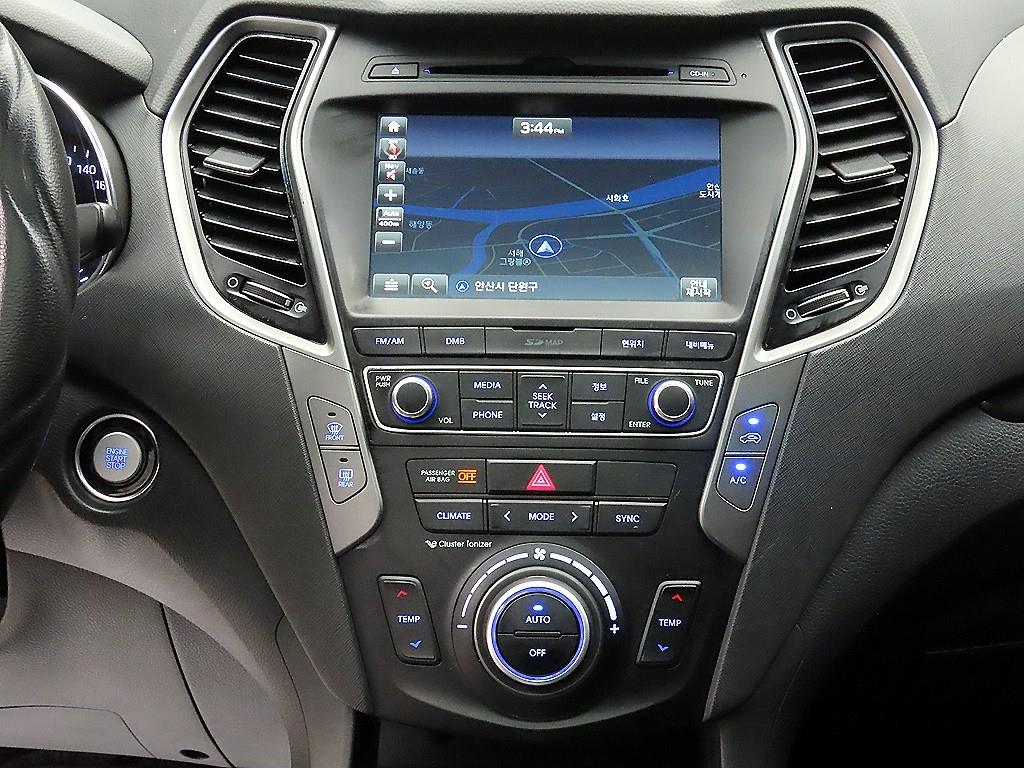 HYUNDAI Santa Fe 2016 Blanco - Importación desde Corea - HF Imports Iquique - Foto 13