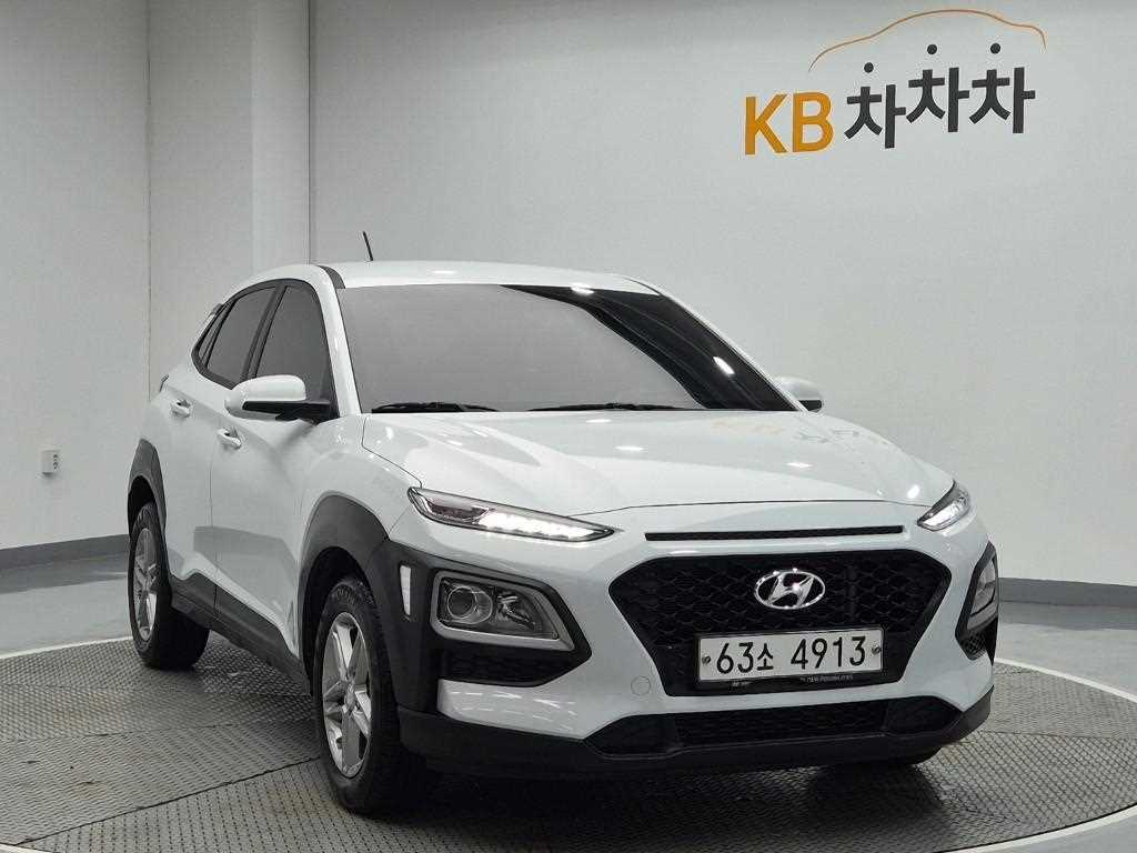 HYUNDAI Kona - Vista 4