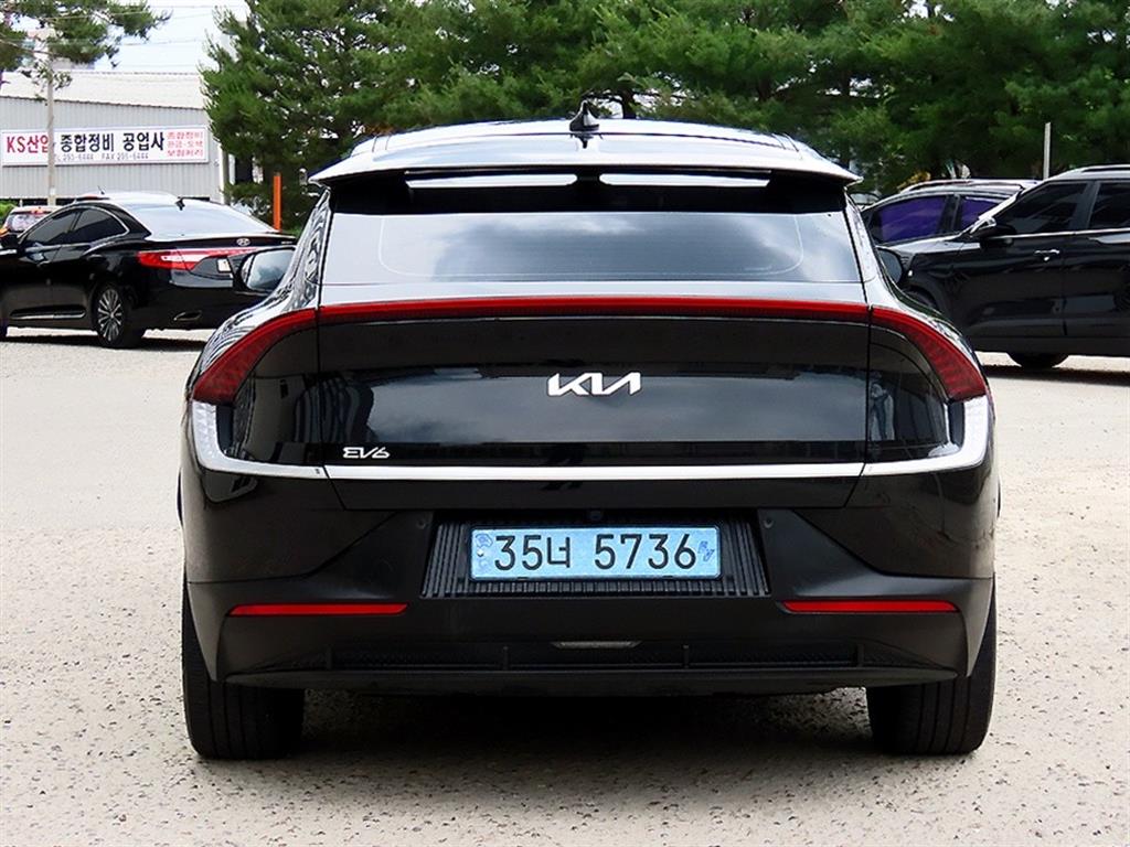 KIA EV6 - Vista 4