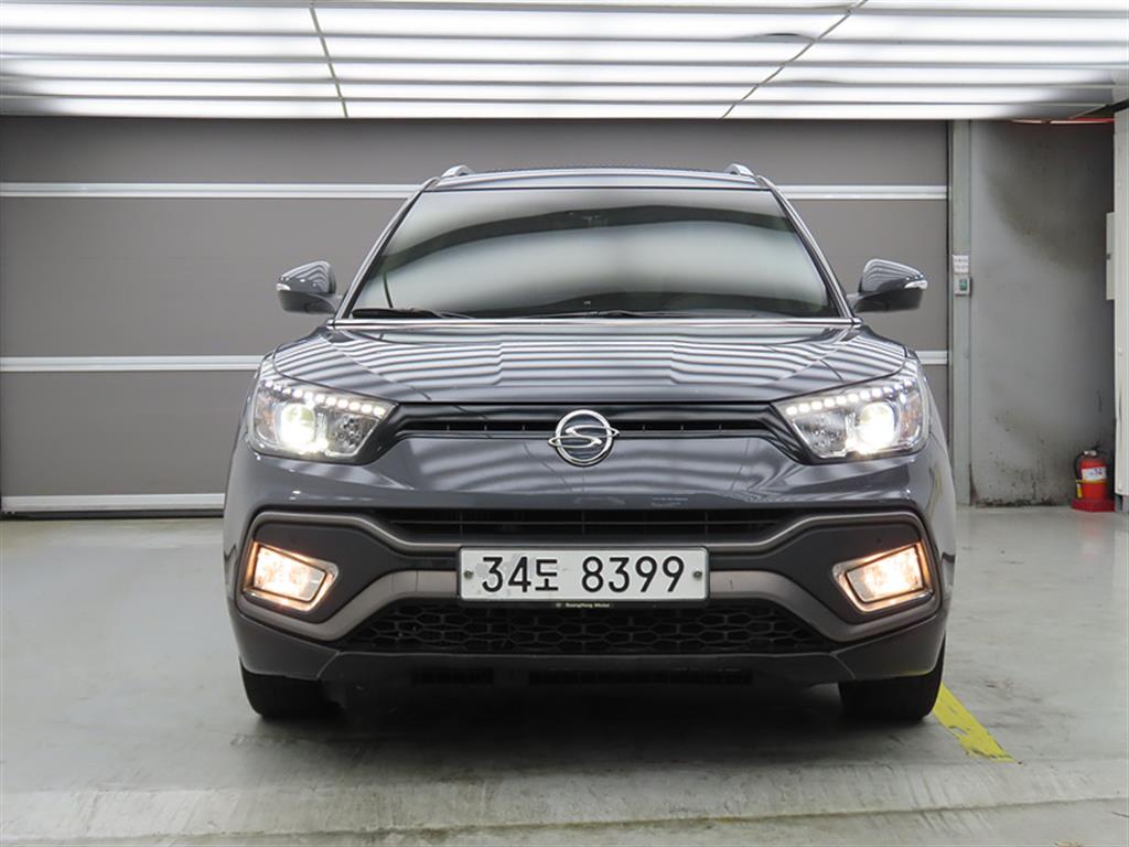 Ssangyong Tivoli - Vista 2