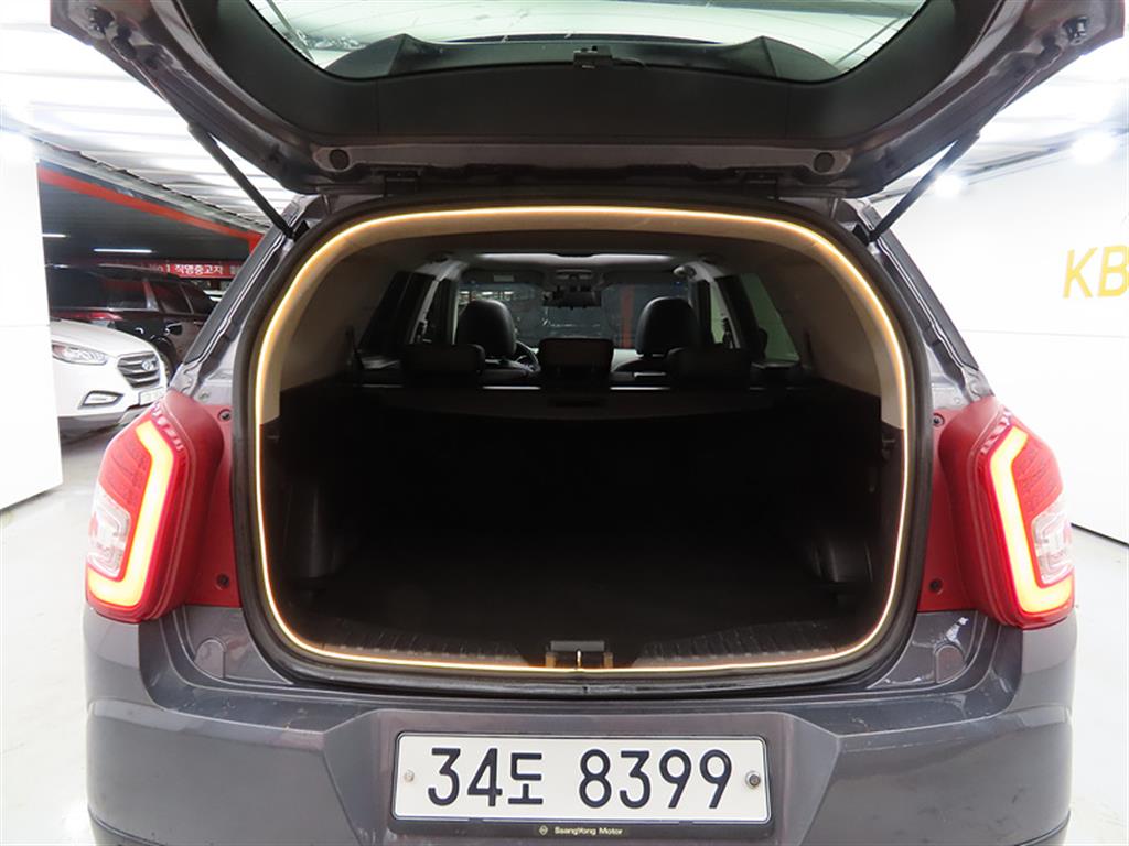 Ssangyong Tivoli 2016 Gris - Importación desde Corea - HF Imports Iquique - Foto 18