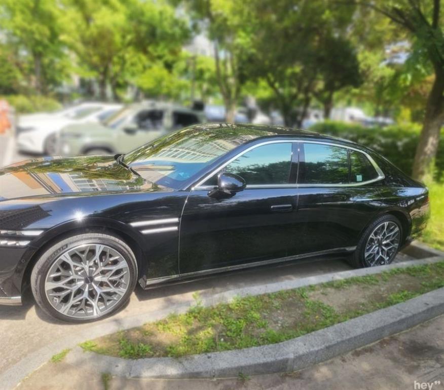 Genesis G90 2023 Negro - Importación desde Corea - HF Imports Iquique - Foto 1