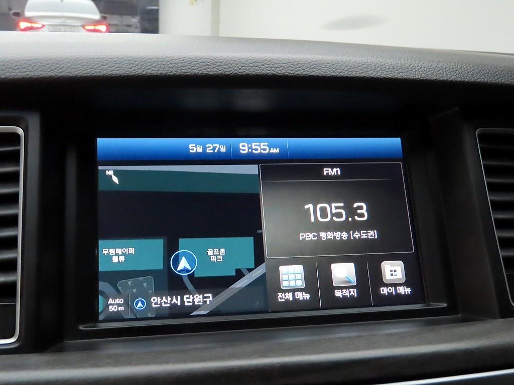 HYUNDAI Genesis - Vista 8