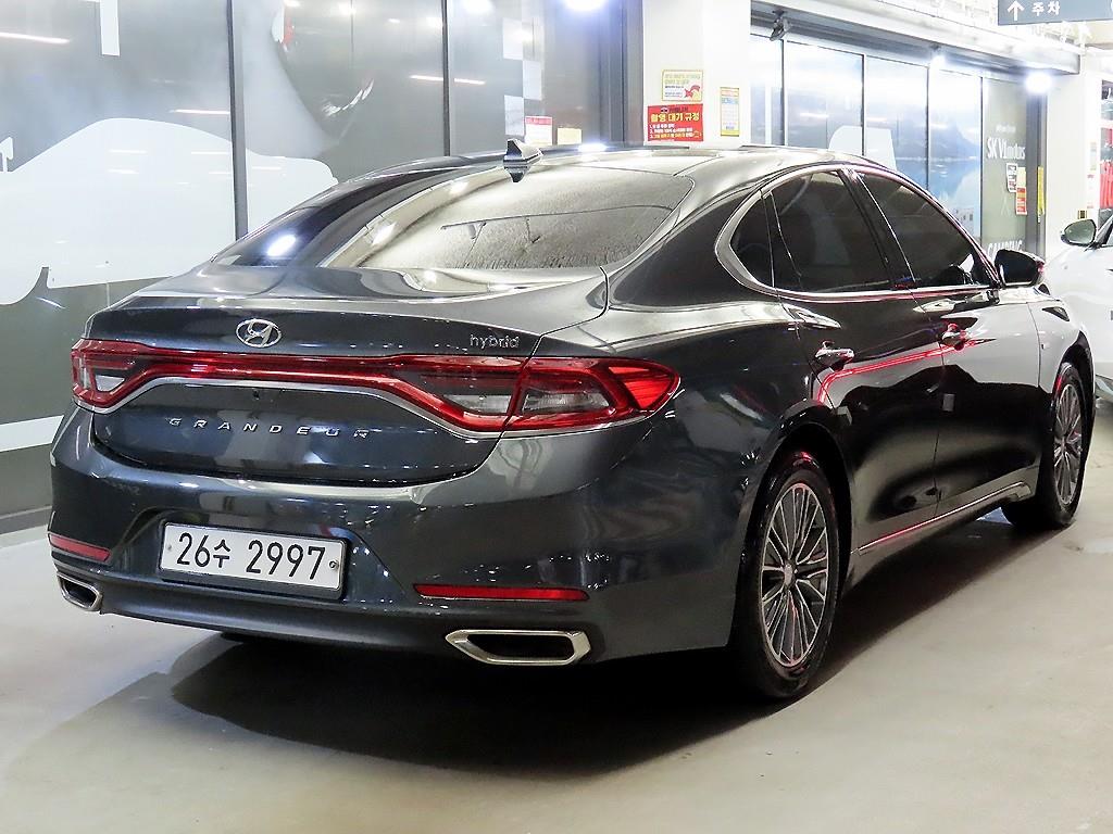 HYUNDAI Grandeur - Vista 4