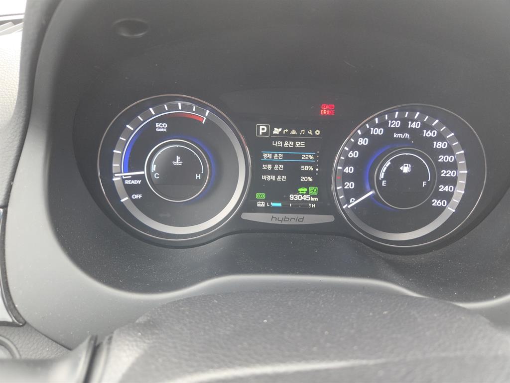 HYUNDAI Grandeur - Vista 4
