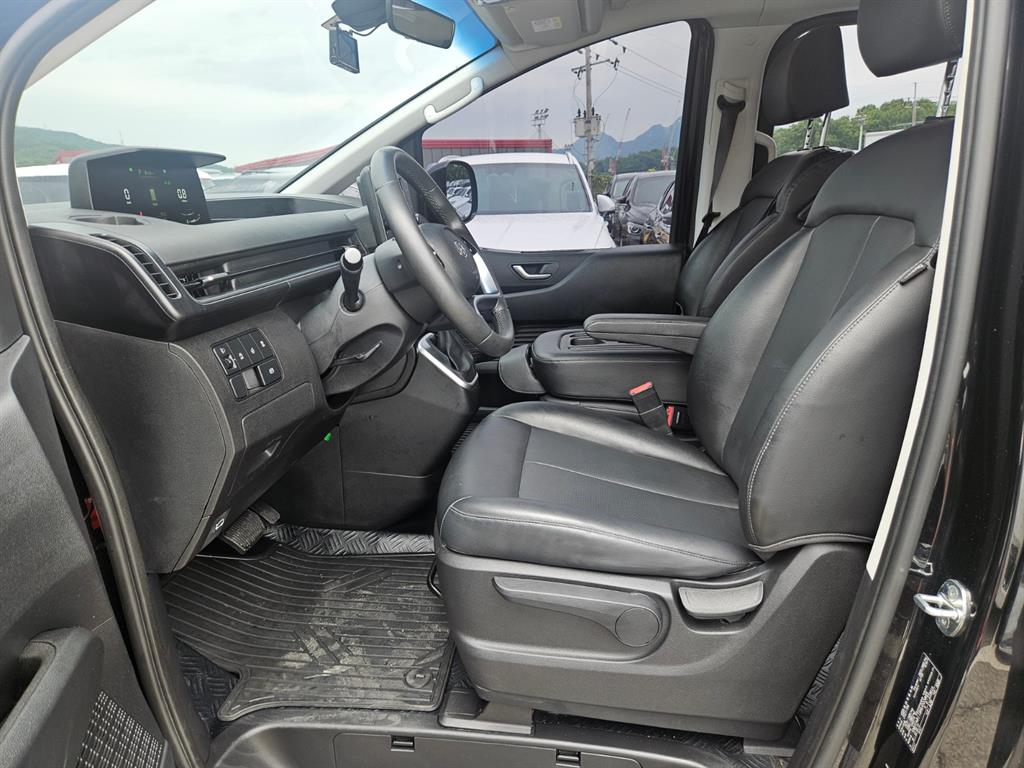 HYUNDAI Staria 2021 Negro - Importación desde Corea - HF Imports Iquique - Foto 17