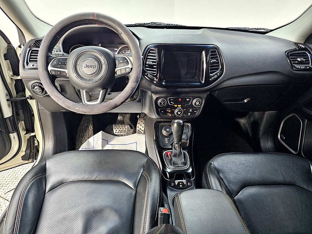 Jeep Compass - Vista 5