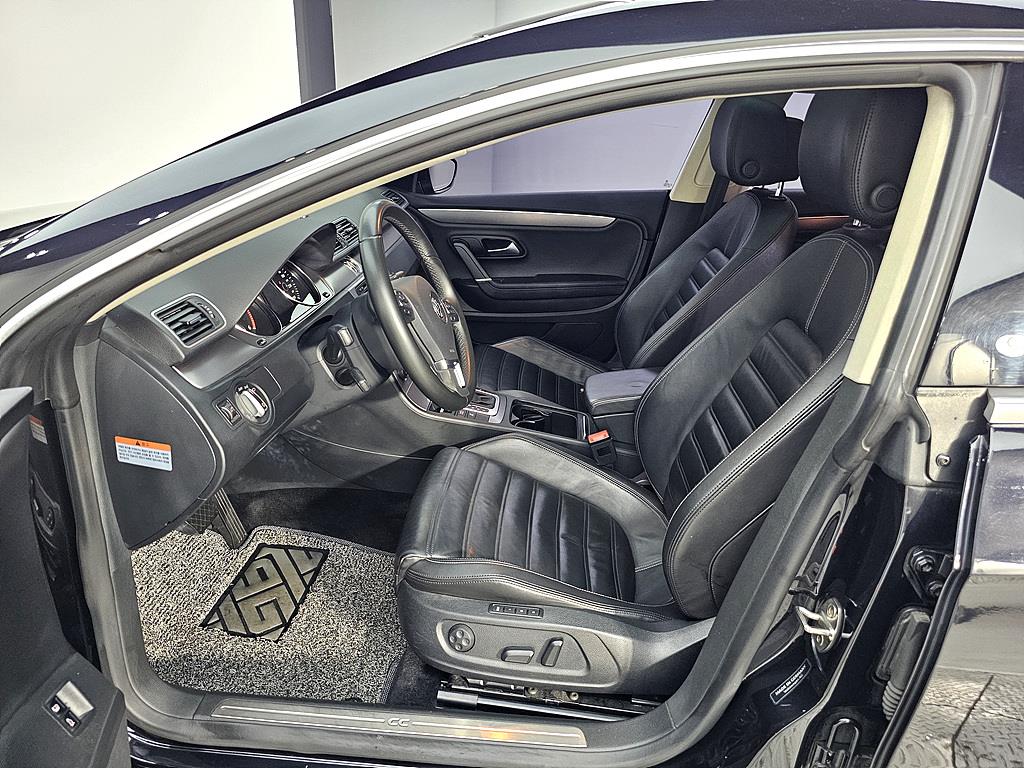 Volkswagen CC - Vista 8
