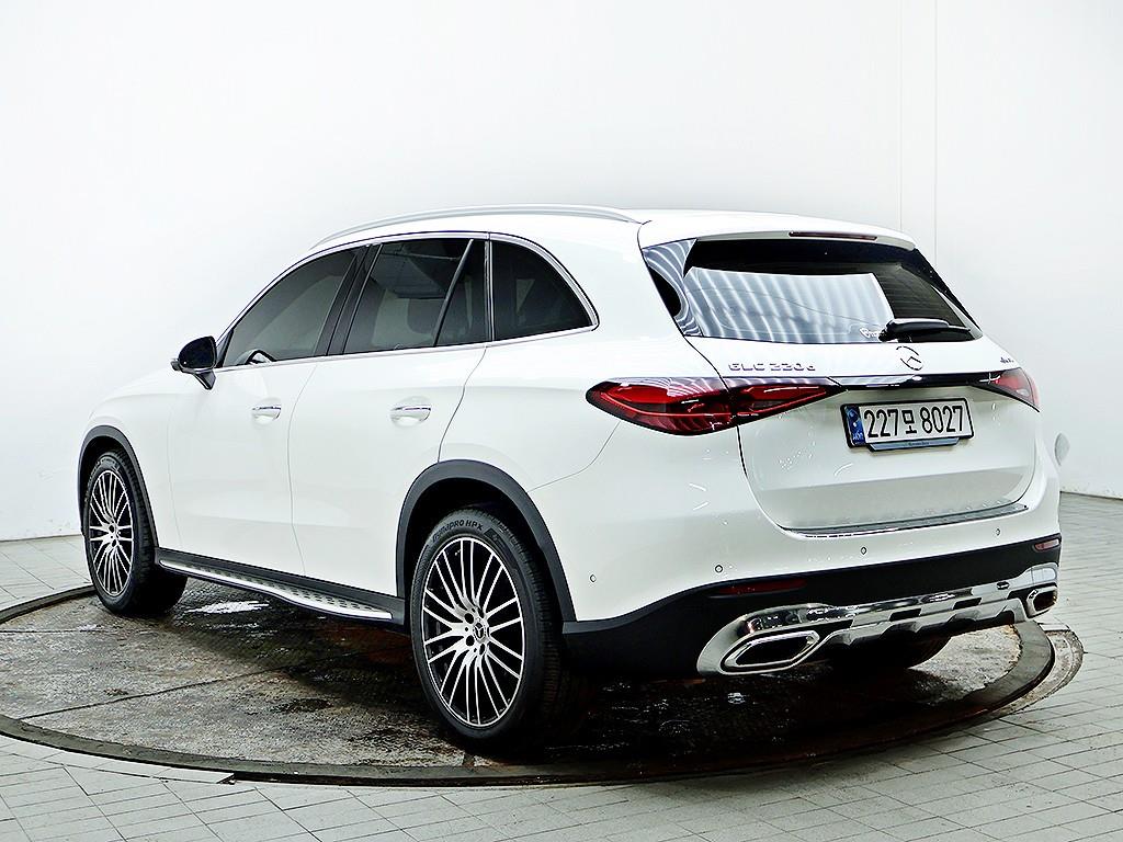 Mercedes Benz GLC Class - Vista 7