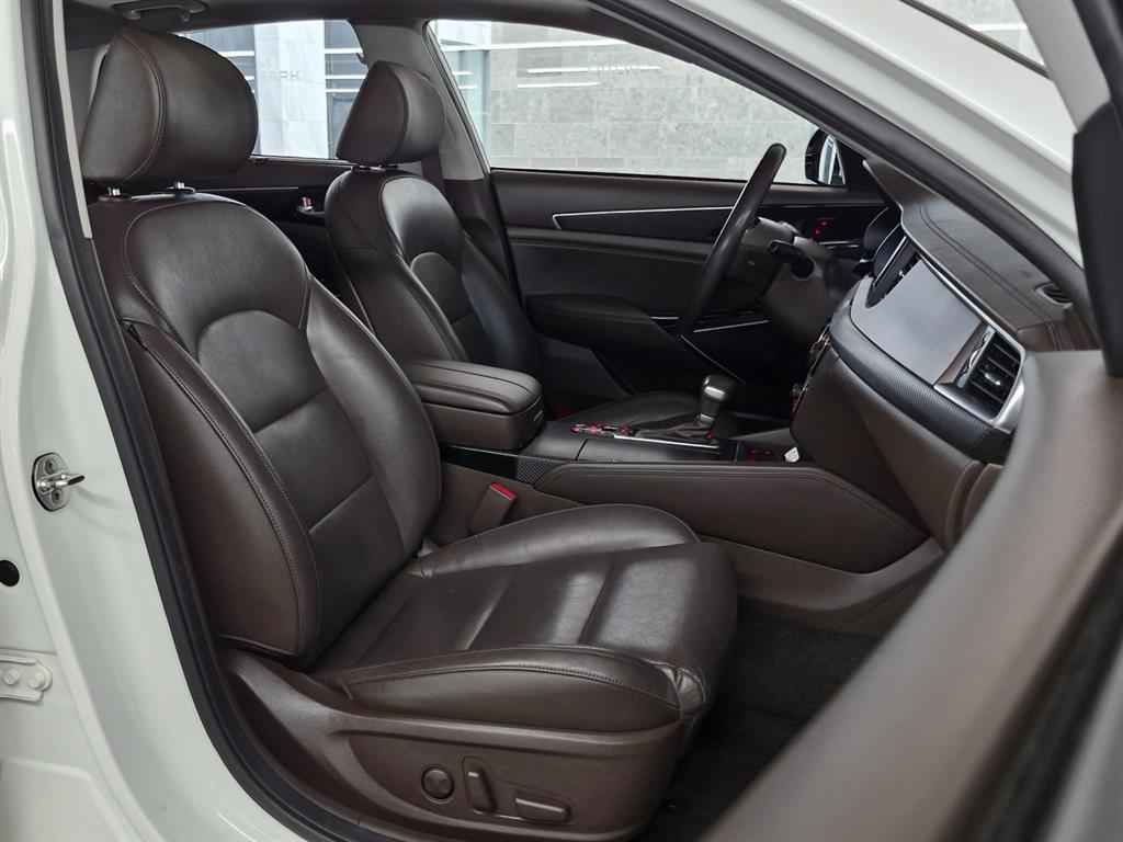 KIA K7 - Vista 9