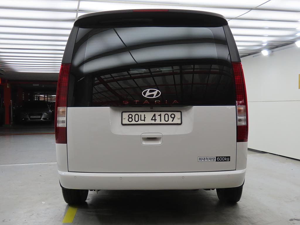 HYUNDAI Staria - Vista 3