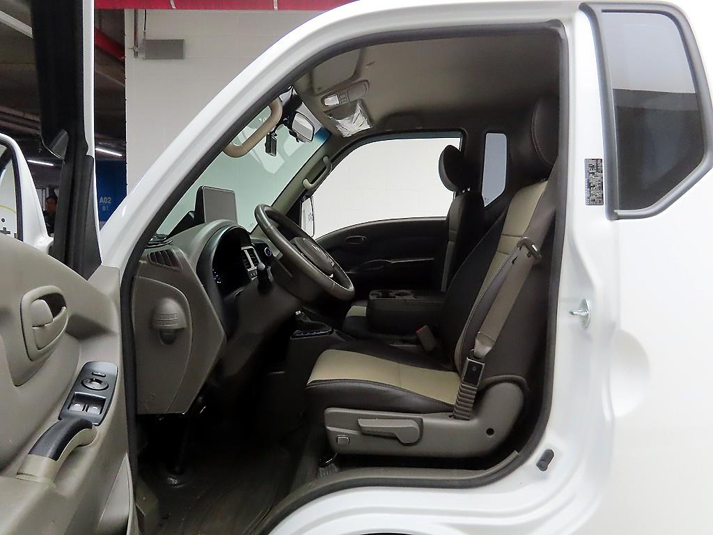 Small Truck Cargo (small) 2025 Blanco - Importación desde Corea - HF Imports Iquique - Foto 13