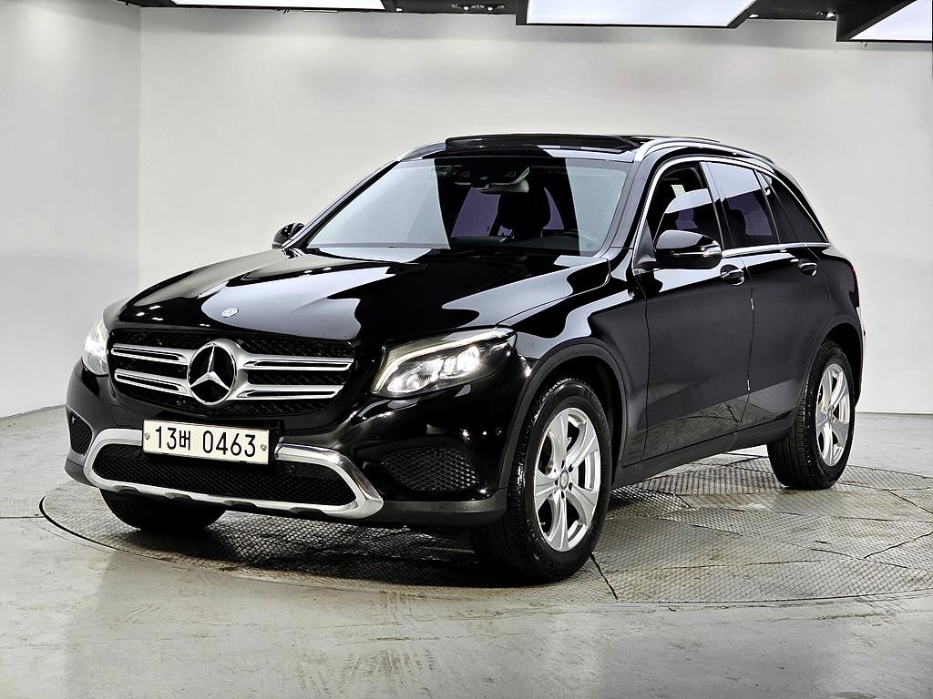 Mercedes Benz GLC Class 2017 Negro - Importación desde Corea - HF Imports Iquique - Foto 1