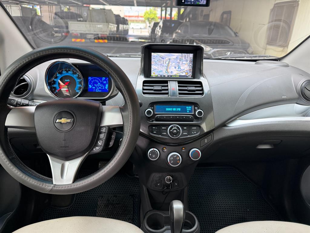 Chevrolet Spark - Vista 5