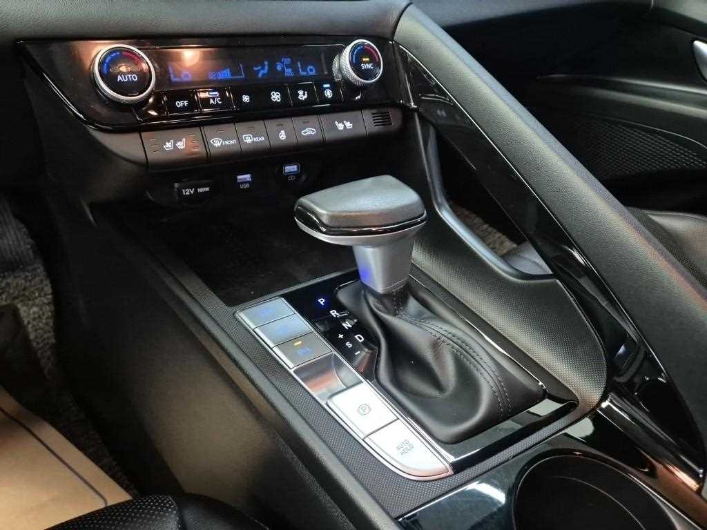 HYUNDAI Avante - Vista 8