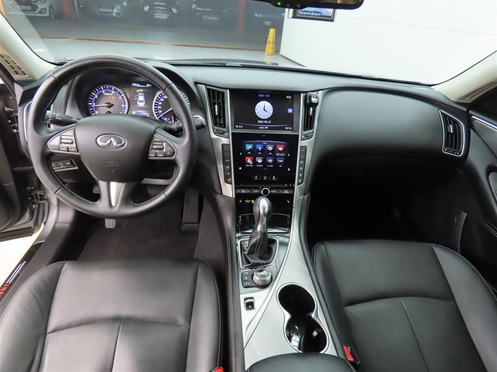 Infiniti Q - Vista 7