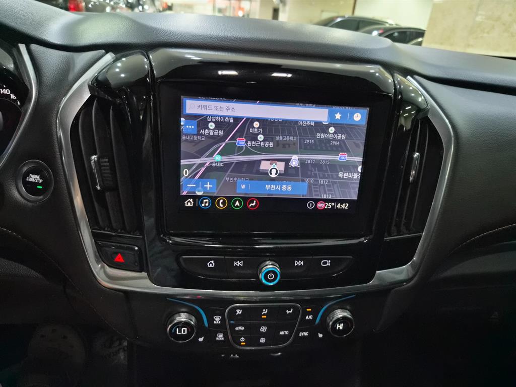 Chevrolet Travers - Vista 10
