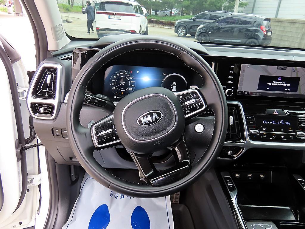 KIA Sorento - Vista 8