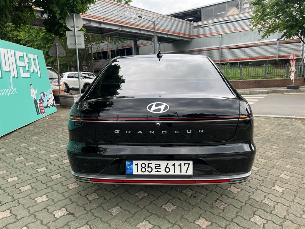 HYUNDAI Grandeur - Vista 5