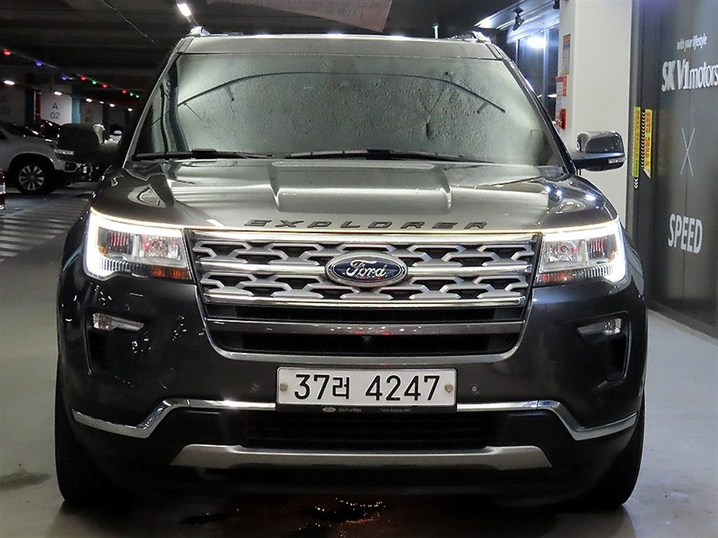 Ford Explorer - Vista 2