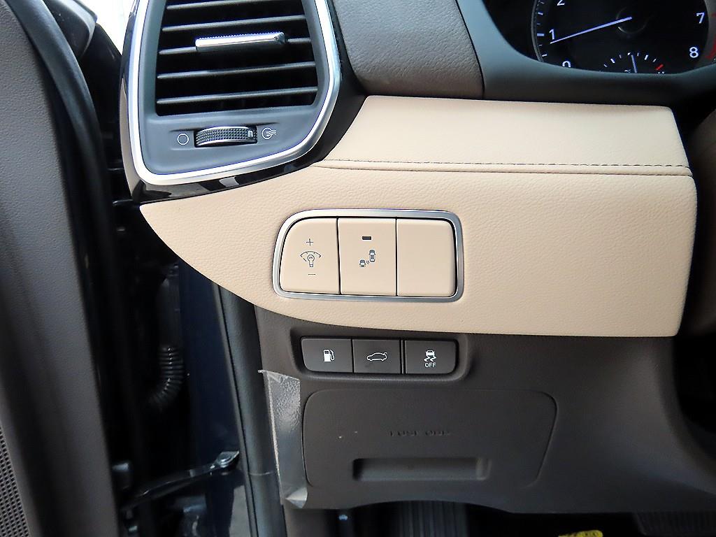 HYUNDAI Grandeur - Vista 12