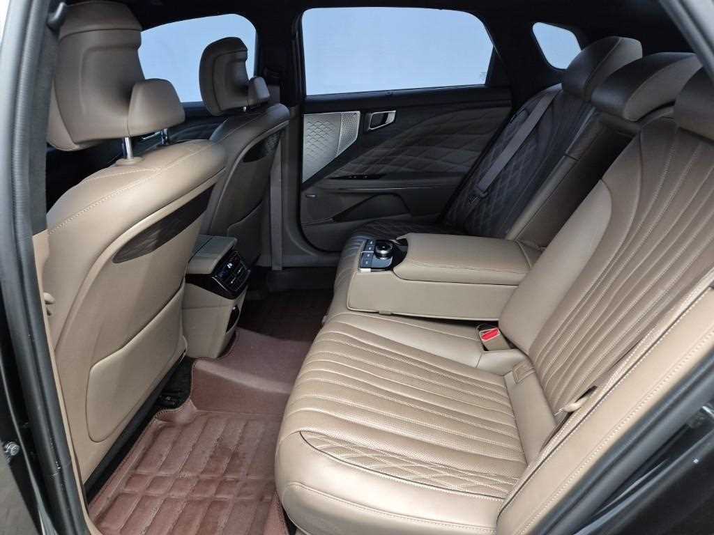 KIA K8 - Vista 12