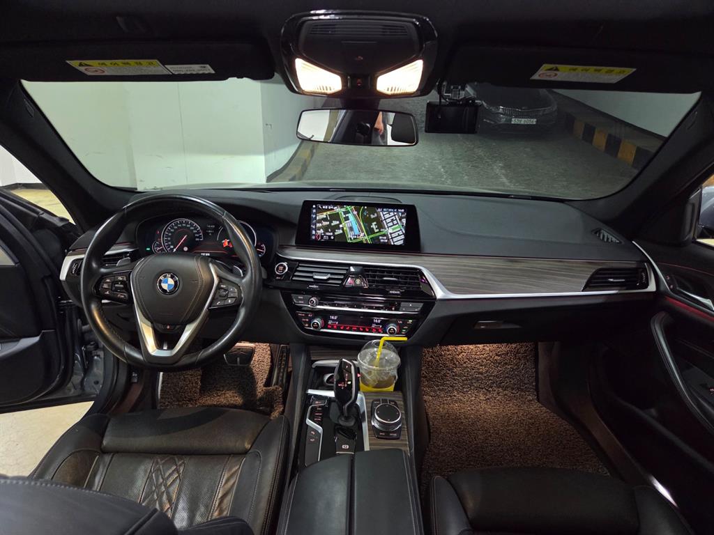 BMW 5 Series - Vista 8