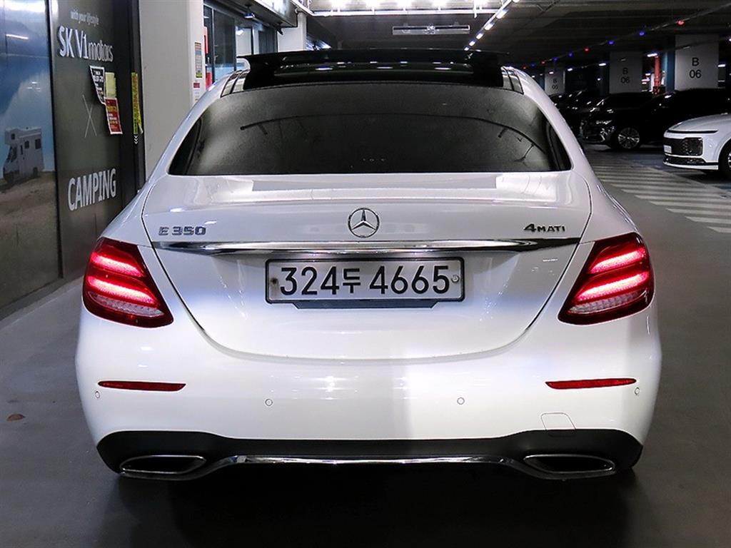 Mercedes Benz E class - Vista 5