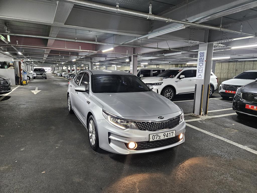 KIA K5 - Vista 2