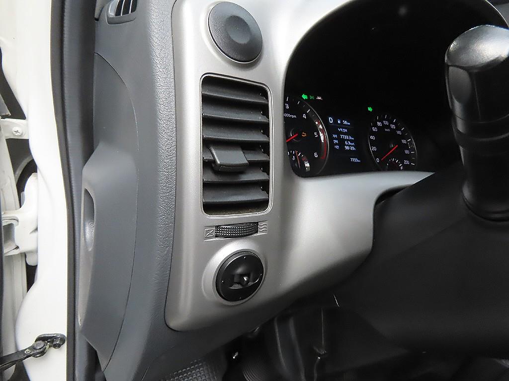 Small Truck Cargo (small) 2023 Blanco - Importación desde Corea - HF Imports Iquique - Foto 12