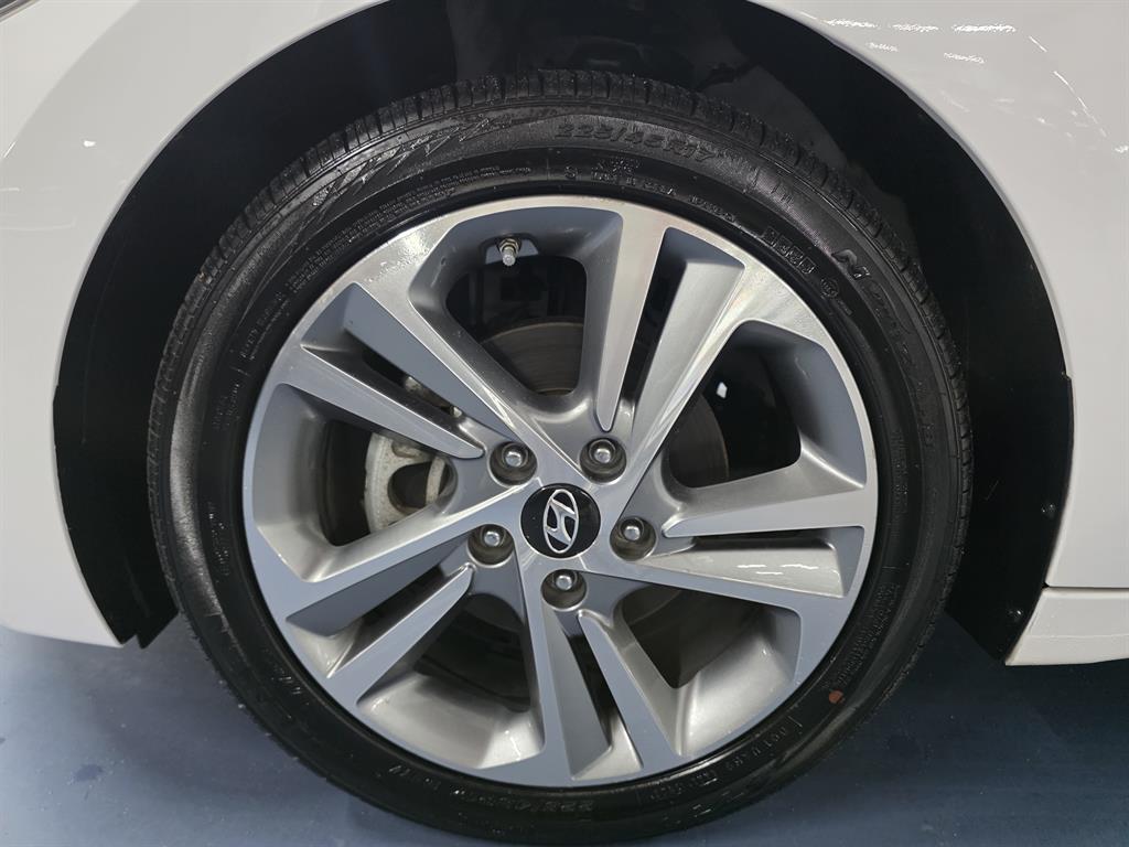 HYUNDAI Avante 2017 Blanco - Importación desde Corea - HF Imports Iquique - Foto 18