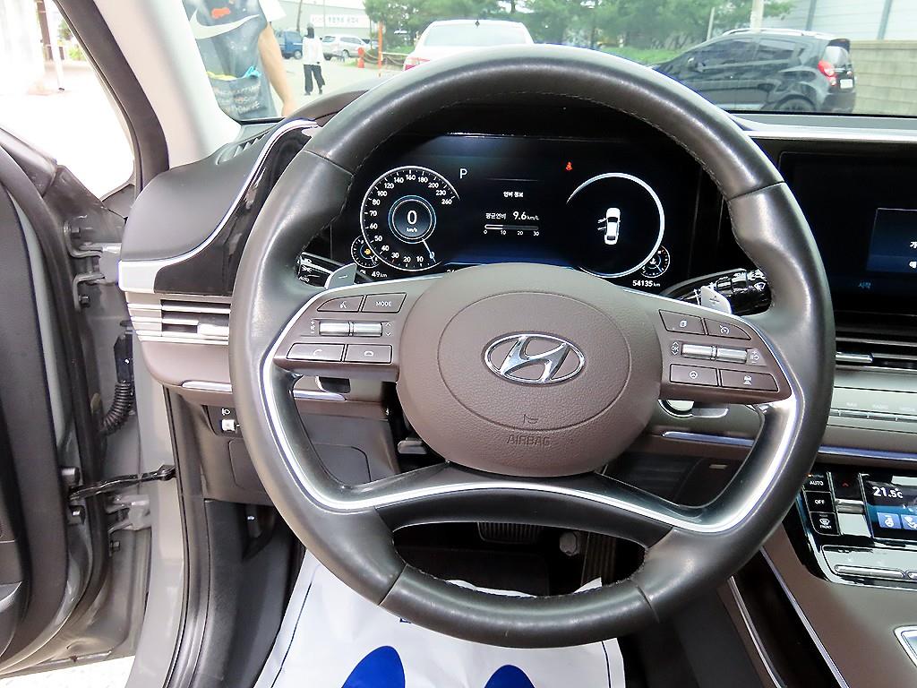 HYUNDAI Grandeur - Vista 8