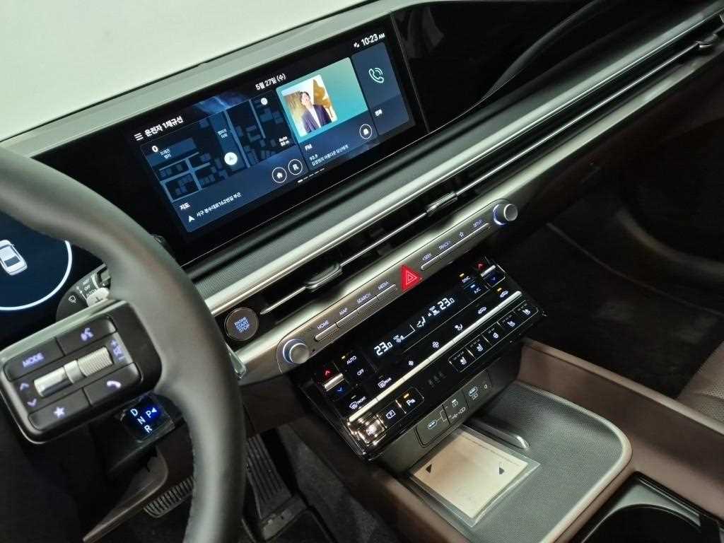 HYUNDAI Grandeur - Vista 10