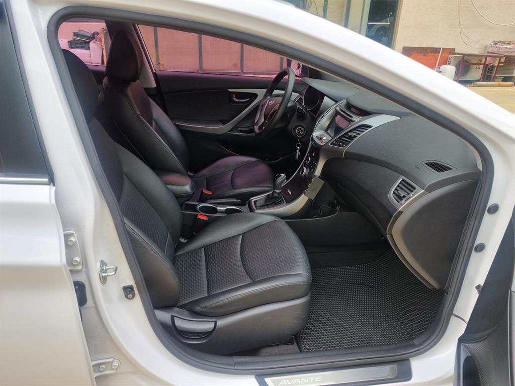 HYUNDAI Avante 2014 Blanco - Importación desde Corea - HF Imports Iquique - Foto 14