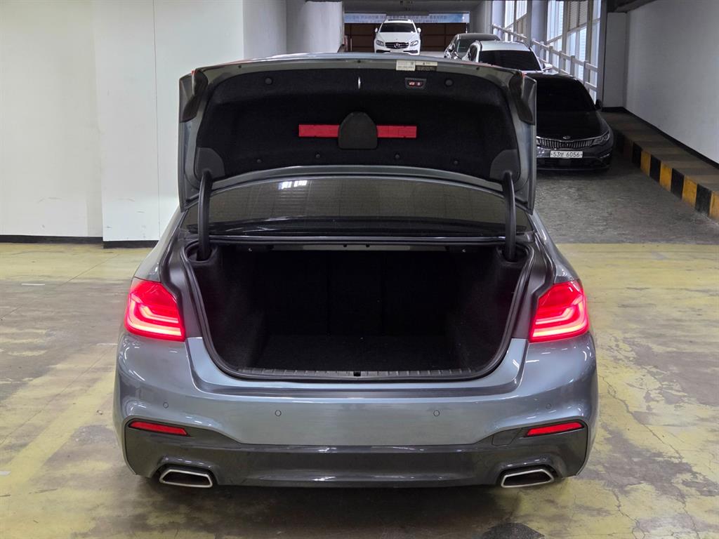 BMW 5 Series 2018 Gris - Importación desde Corea - HF Imports Iquique - Foto 19