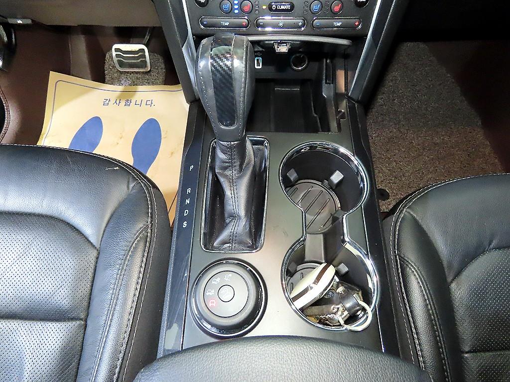 Ford Explorer - Vista 12