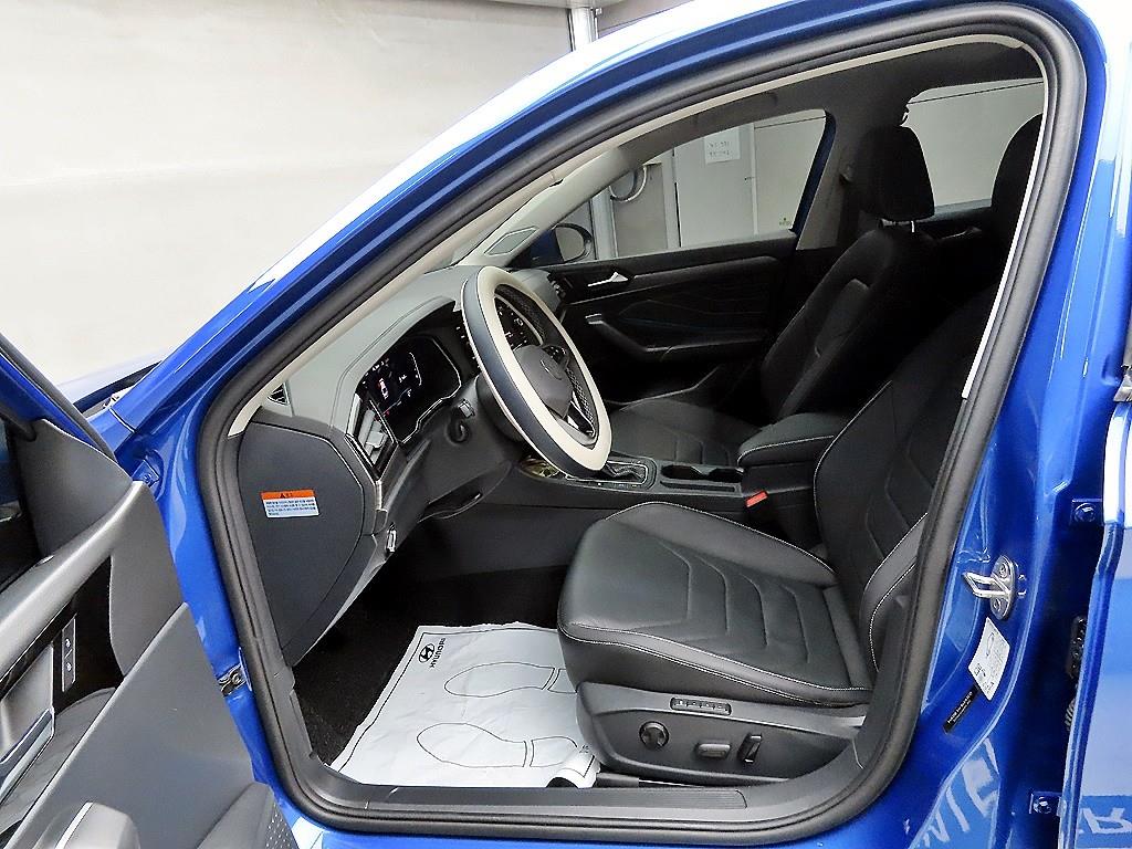 Volkswagen Jetta - Vista 5