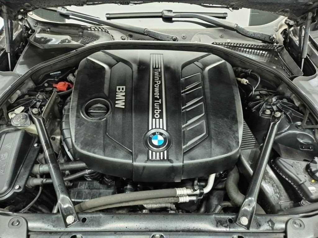 BMW 5 Series - Vista 5
