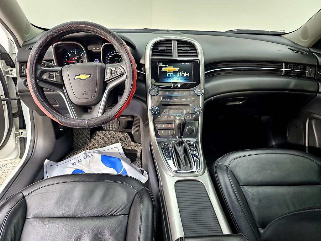 Chevrolet Malibu - Vista 5