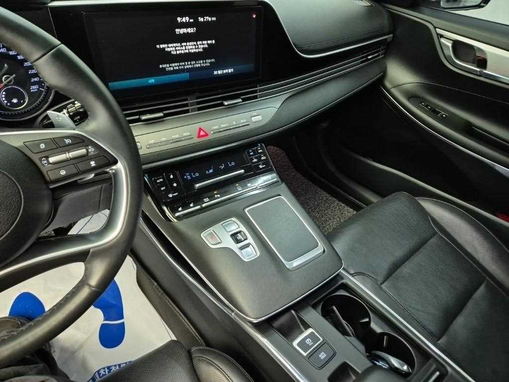 HYUNDAI Grandeur - Vista 10