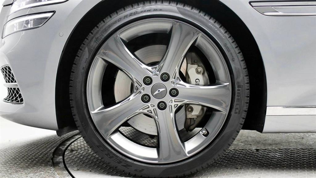 Genesis G80 - Vista 9