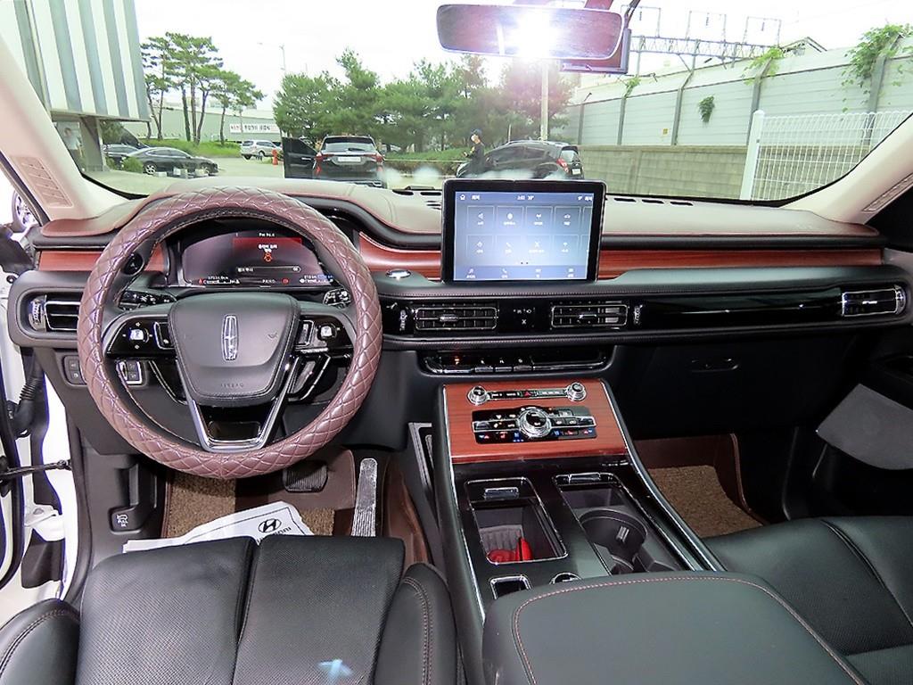 Lincoln Aviator - Vista 7