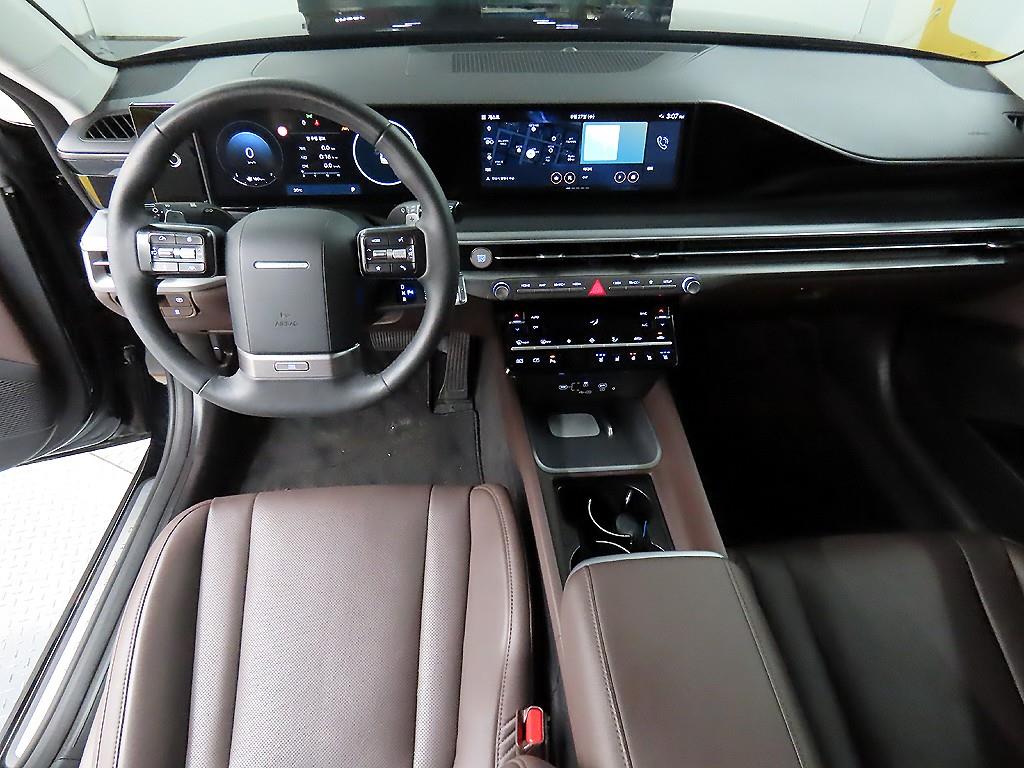 HYUNDAI Grandeur - Vista 7