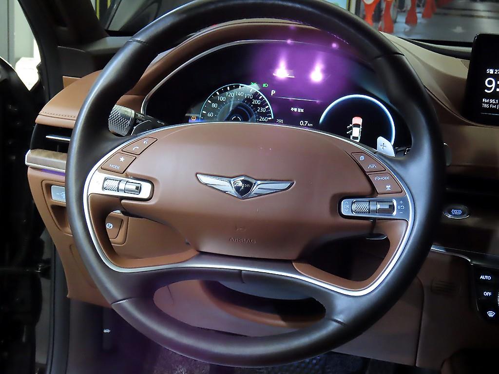 Genesis G80 - Vista 8