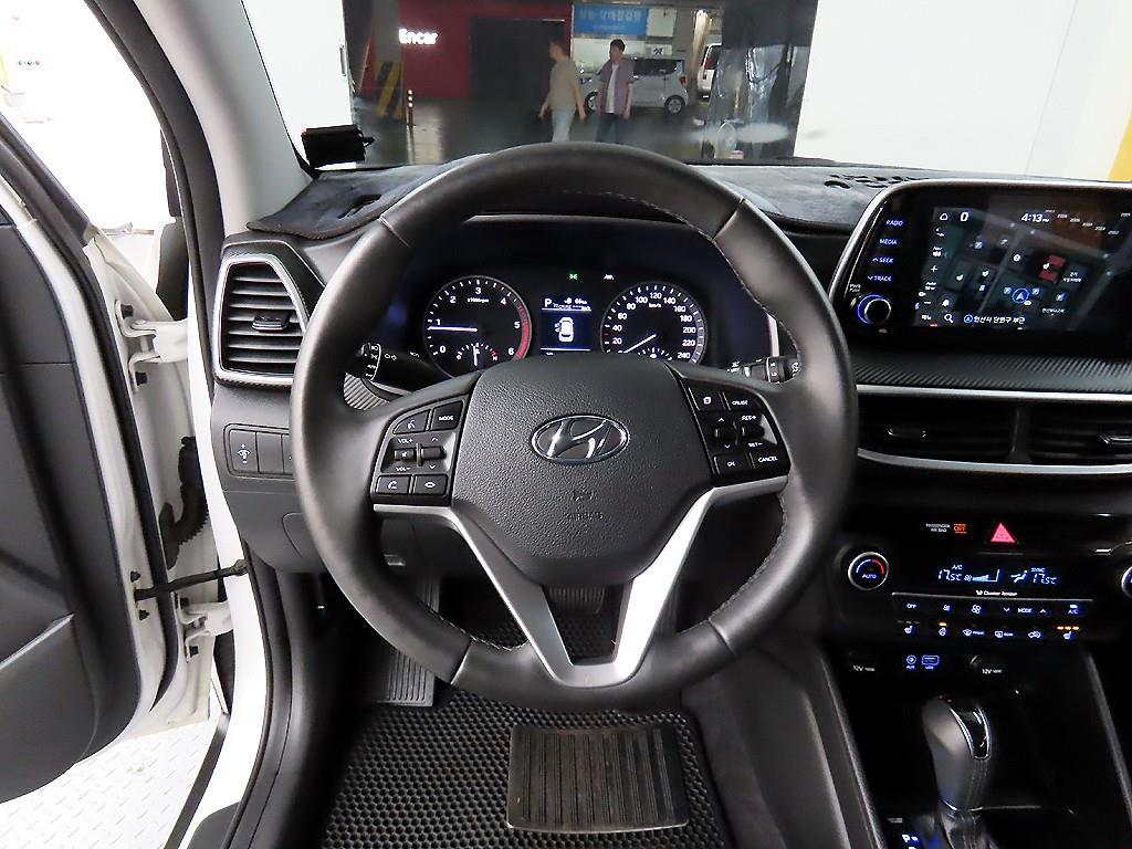 HYUNDAI Tucson - Vista 9